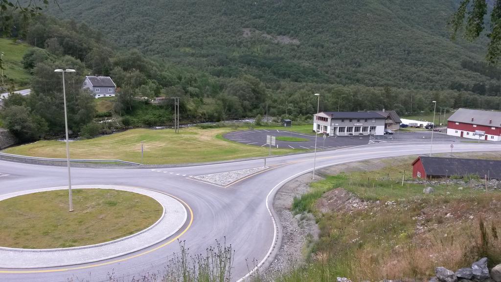 Hi Borlaug Vandrerhjem Borgund Экстерьер фото